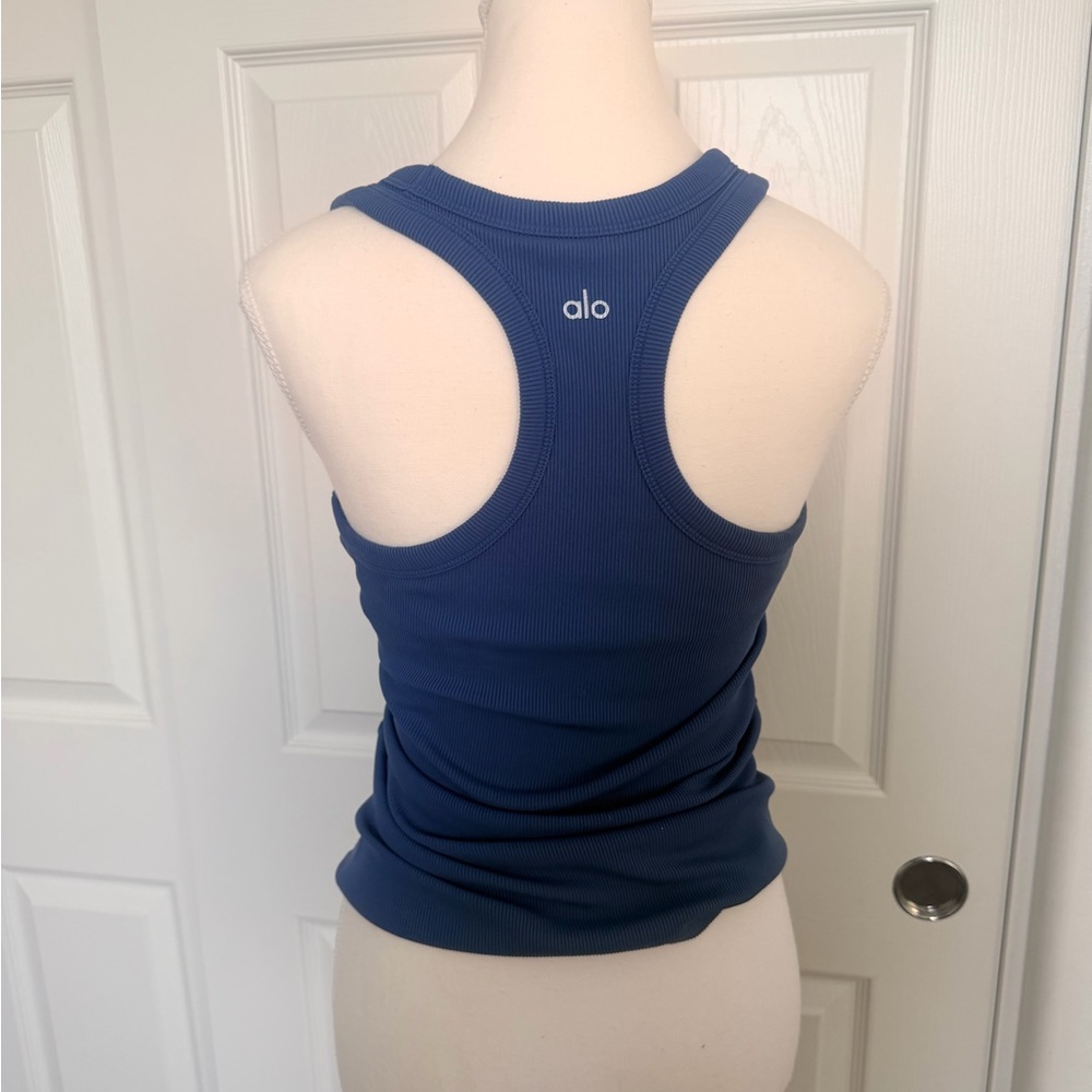 Alo Ribbed Support Tank - M - Picture 2 of 2